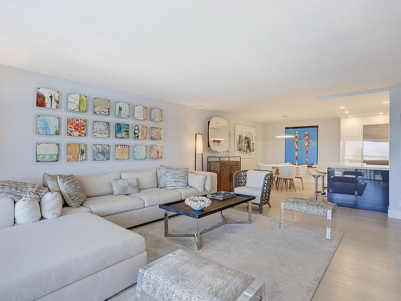 Home For Sale In Lake House South