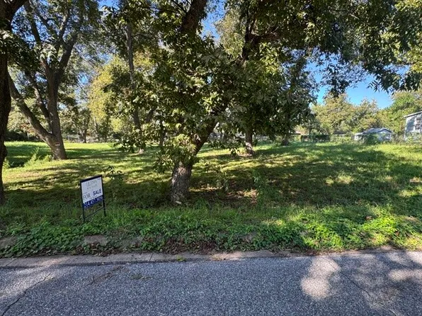 1614 S Rusk St, Sherman, TX 75090