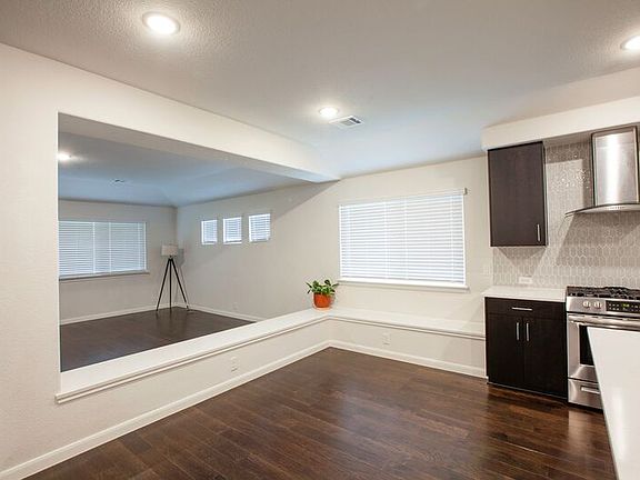 4th image of 3811 Thomas Plains Dr