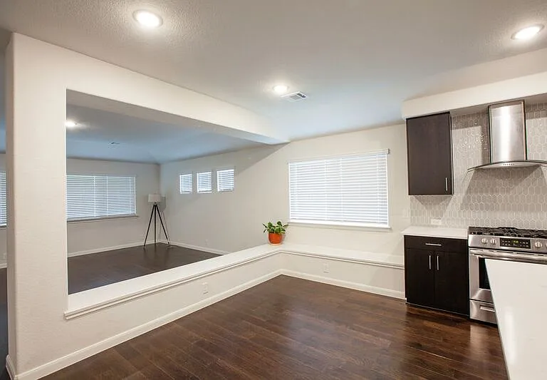 3811 Thomas Plains Dr — Photo 4