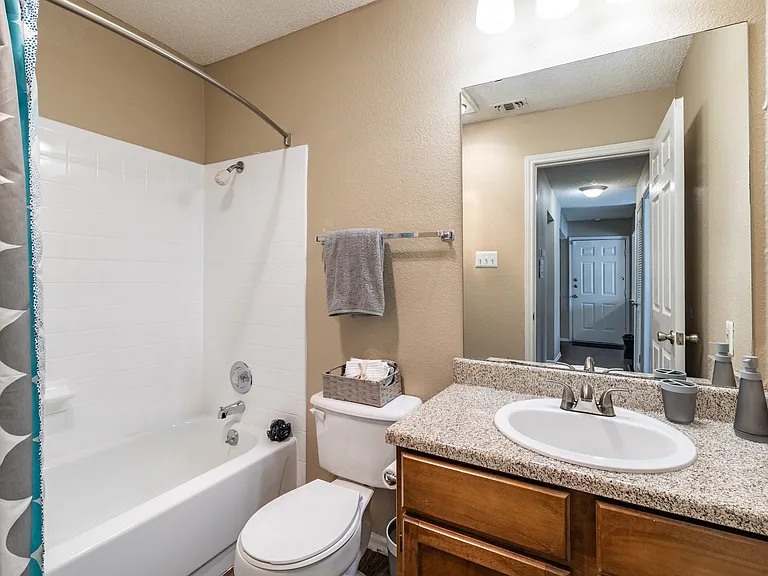 Austin Pointe Apartments — Photo 27