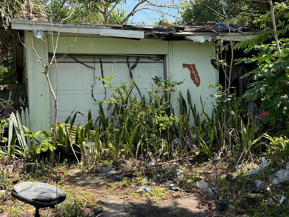 1st image of 3920 Barcelona Street