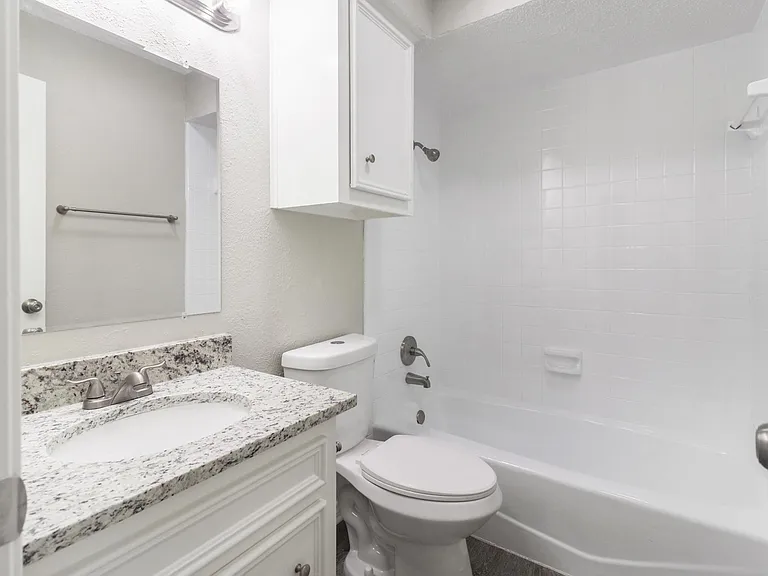 2179 Southern Pl #A — Photo 26