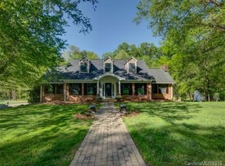 662 Bainbridge Dr NE, Concord, NC 28025