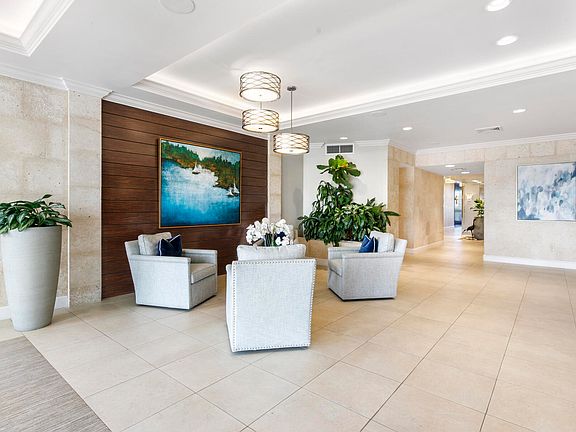 2nd image of 108 Lakeshore Drive #640