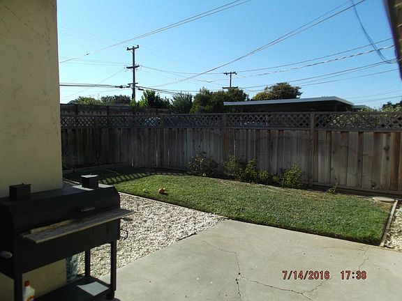 3rd image of 1425 Essex Way