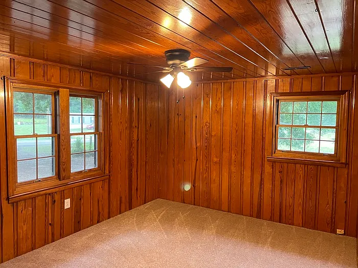 3 bed, 1.5 bath, $2,100 — Photo 4