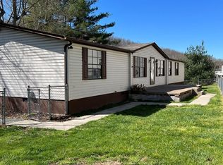 180 Orange Ln, Princeton, WV 24739