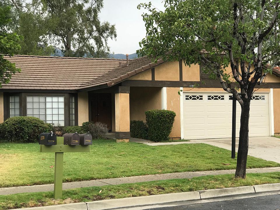2nd image of 11784 Mount Wilson Ct