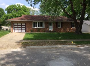 92 Danbury Dr, Springfield, IL 62704