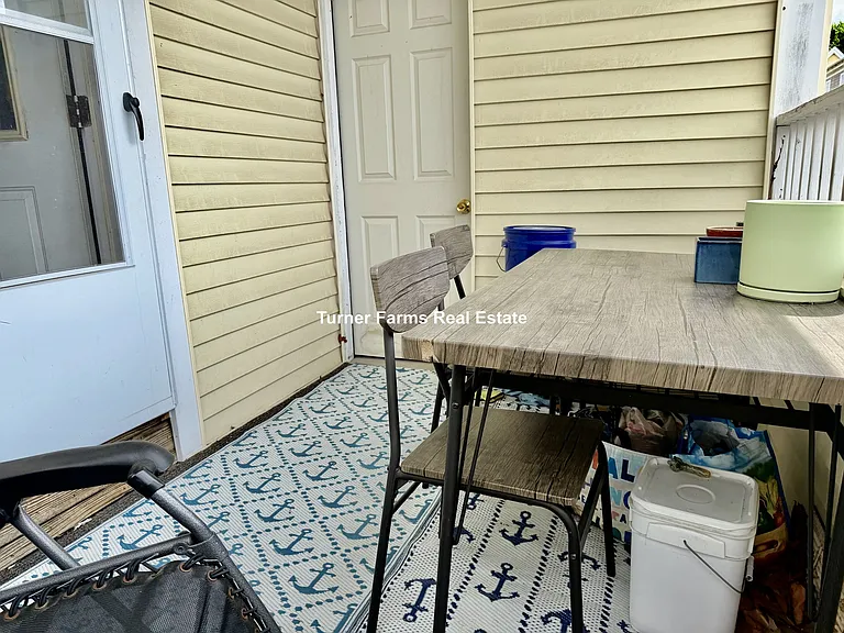 38 Bond St #22 — Photo 19