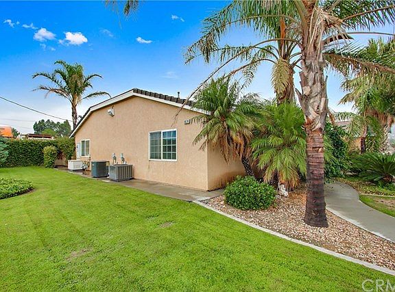 5th image of 19576 Kendall Dr
