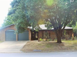 529 Russell Rd, Everman, TX 76140
