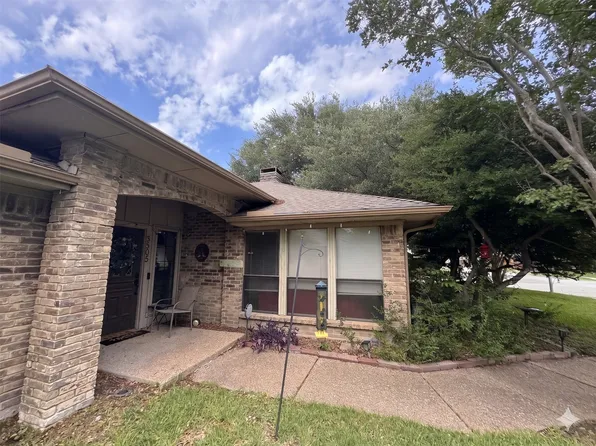 3505 Kingsbridge Dr, Plano, TX 75075