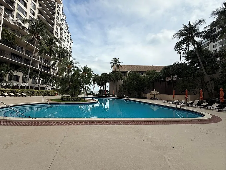 540 Brickell Key Dr #L03 — Photo 15
