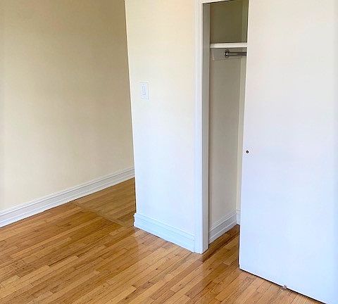 3rd image of 226 E 74th St APT 5D