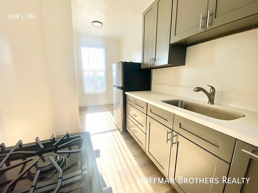 1st image of 976 S Gramercy Pl #408