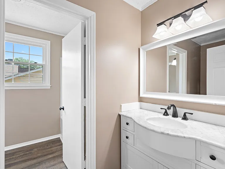 7305 Weston Way — Photo 5