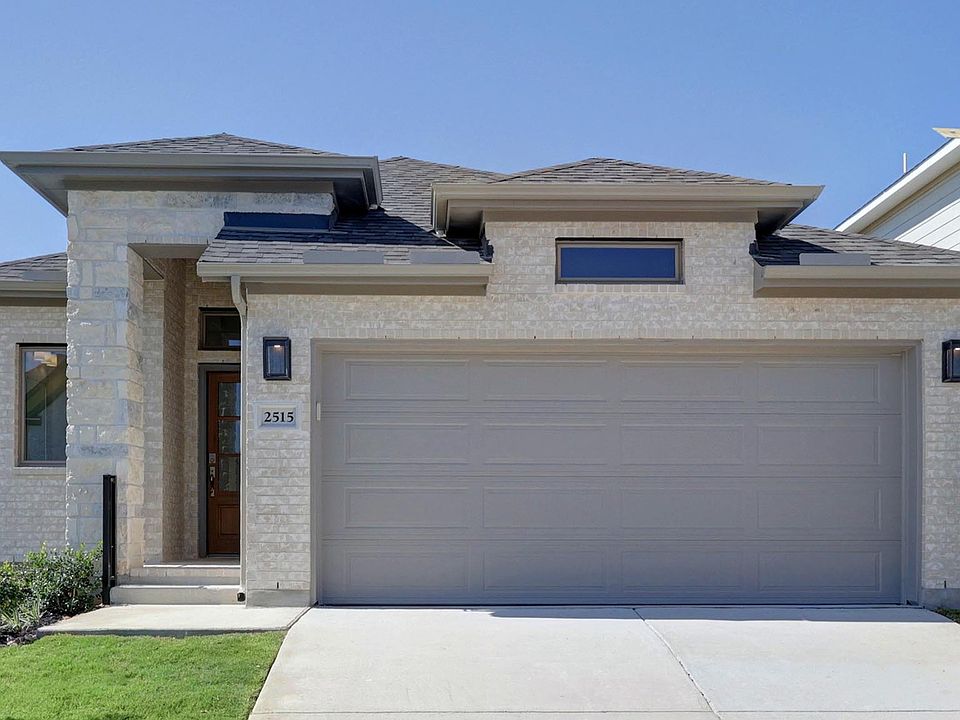 1st image of 2515 Oxford Ridge