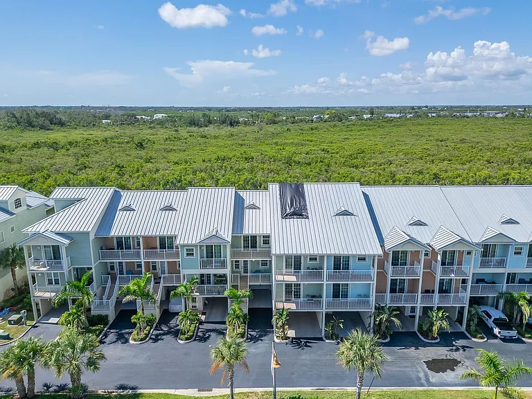 3266 Mangrove Point Dr — Photo 70