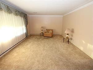 5th image of 220 Lafayette Blvd
