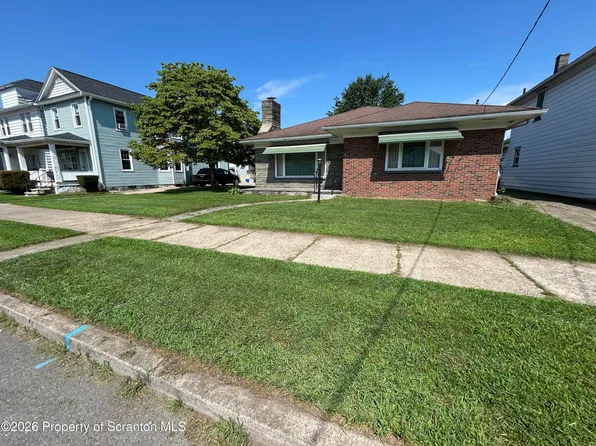 219 Lyndwood Ave, Hanover Township, PA 18706
