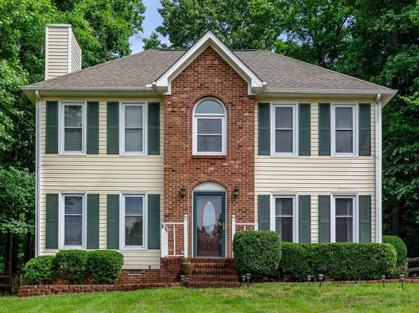 6887 Bainburgh Ct, Kernersville, NC 27284