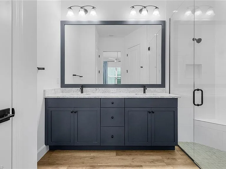 7034 Saona Ct — Photo 22
