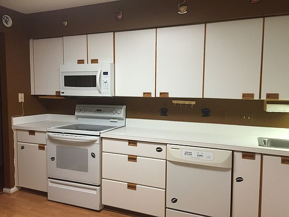 Kitchen (el.oven & dishwash)