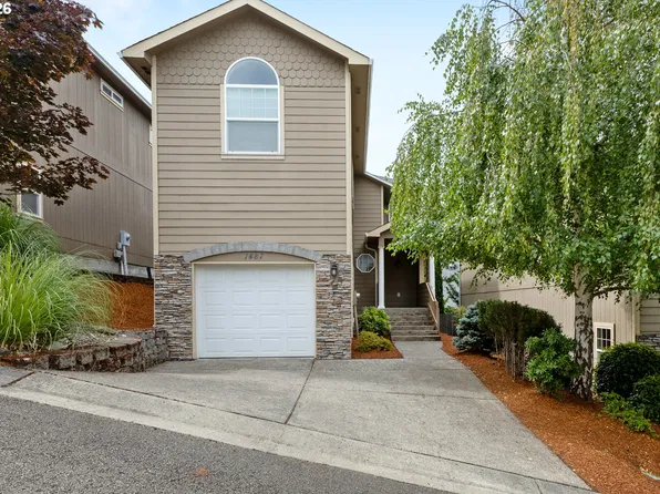 1487 NE Four Seasons Dr, Roseburg, OR 97470