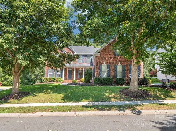6700 Augustine Way, Charlotte, NC 28270