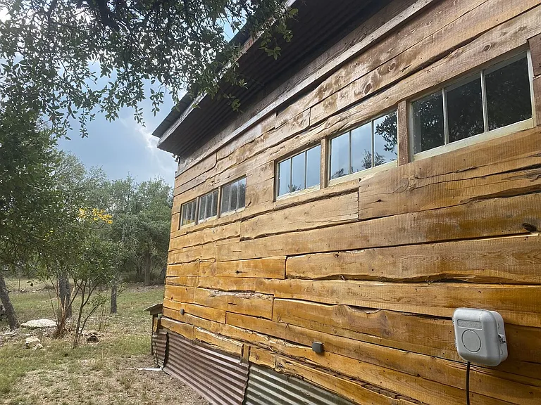 10518 Signal Hill Rd — Photo 4