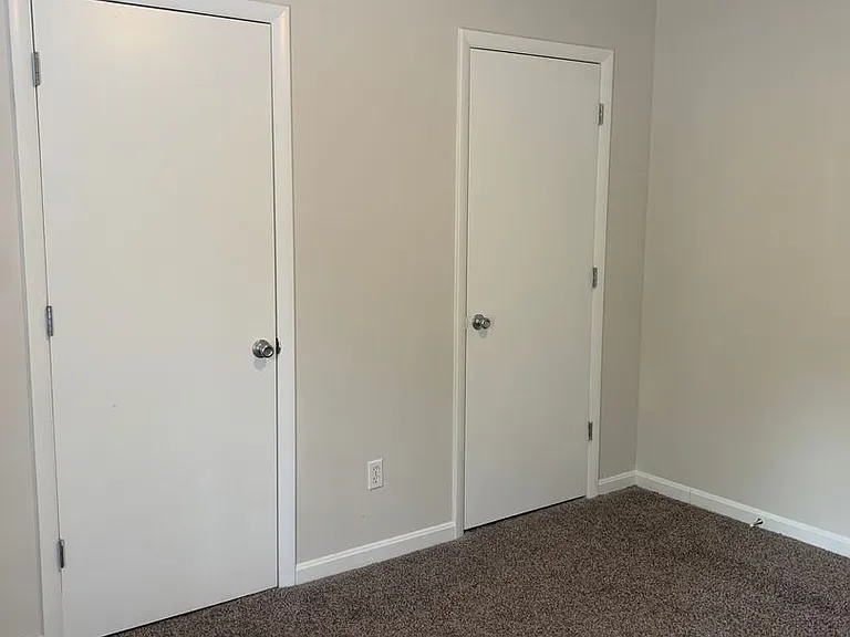 2745 Grinstead Dr #106 — Photo 14
