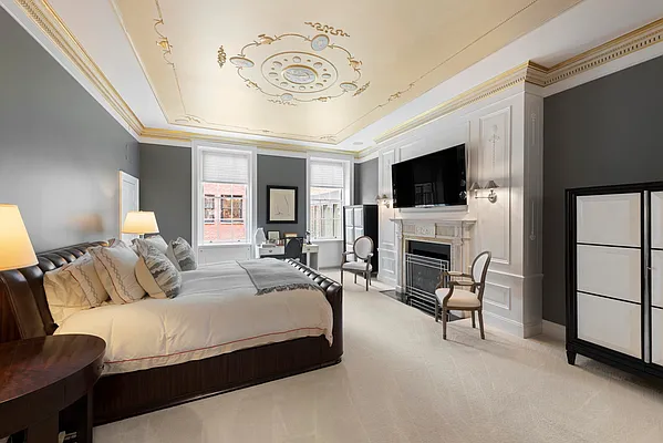 Sold by Corcoran | media 15