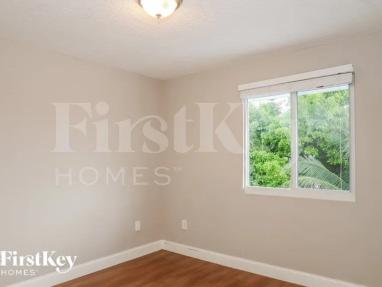 20323 SW 124th Ave — Photo 12
