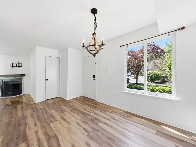 118 Woodlake Dr #118 — Photo 17