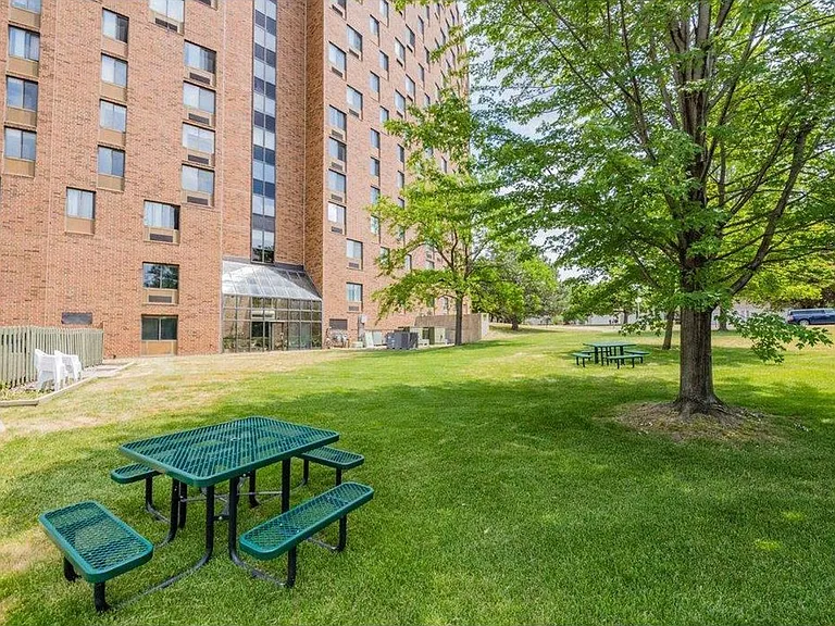 1181 Edgcumbe Rd #909 — Photo 23