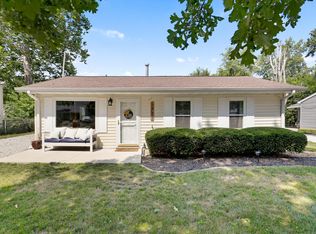 1711 Parkside Ter, Champaign, IL 61821