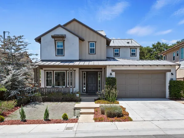 555 Christmas Tree Ln, Santa Barbara, CA 93111