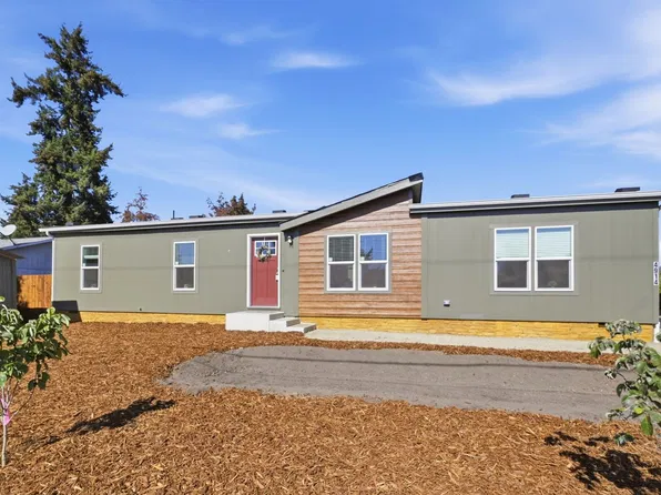 4914 E St, Springfield, OR 97478