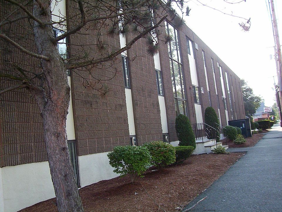 1st image of 550 Walnut St #P8vs35b1t