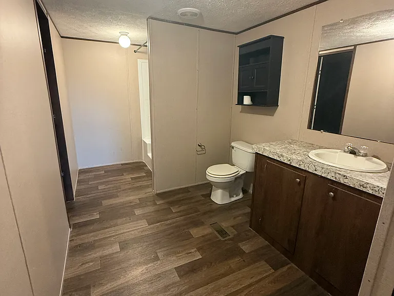 6704 Andrew Ct — Photo 12