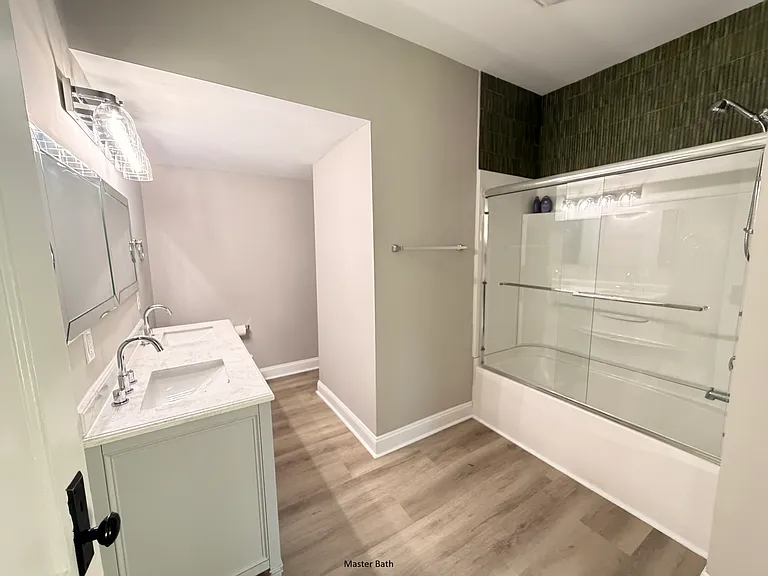 312 N Sumner St — Photo 18