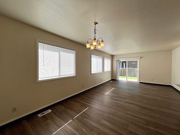 5th image of 1300 N Brooklane St #1