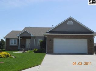 1120 Cobblestone Ct, McPherson, KS 67460
