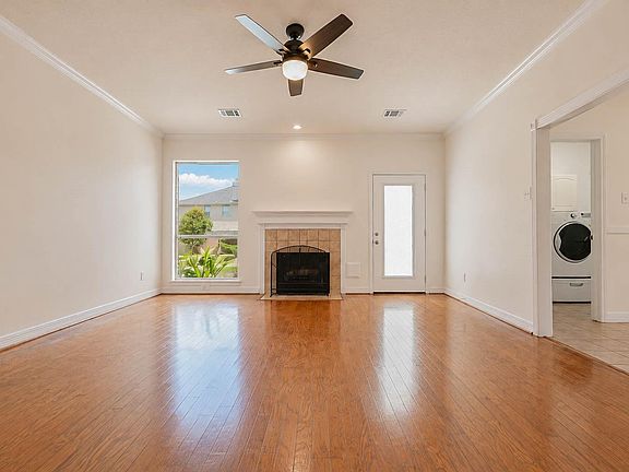 4th image of 1723 Park Ridge Dr