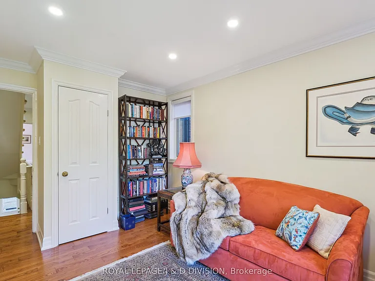 88 Asquith Ave — Photo 16