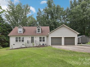 798 Pine Haven Cir, Clover, SC 29710