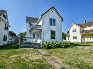 131 W Main St, Dane, WI 53529