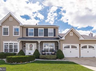 2409 Headhouse Sq S, Bensalem, PA